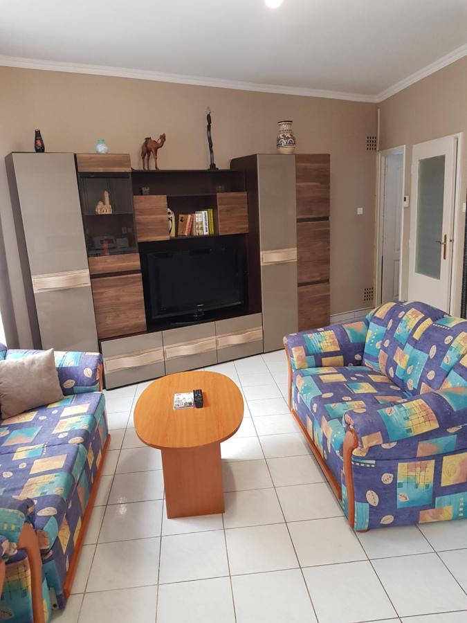 Belvarosi Apartman Lejlighed Eger Eksteriør billede